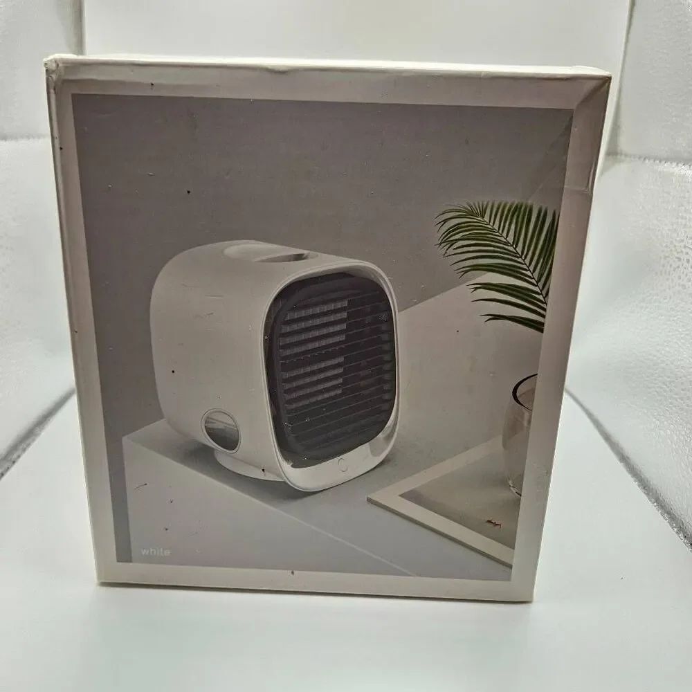 Iconic Retro USB Air Cooler, Quiet and Portable Fan, White, Table/Desk